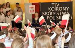 W bieli i czerwieni